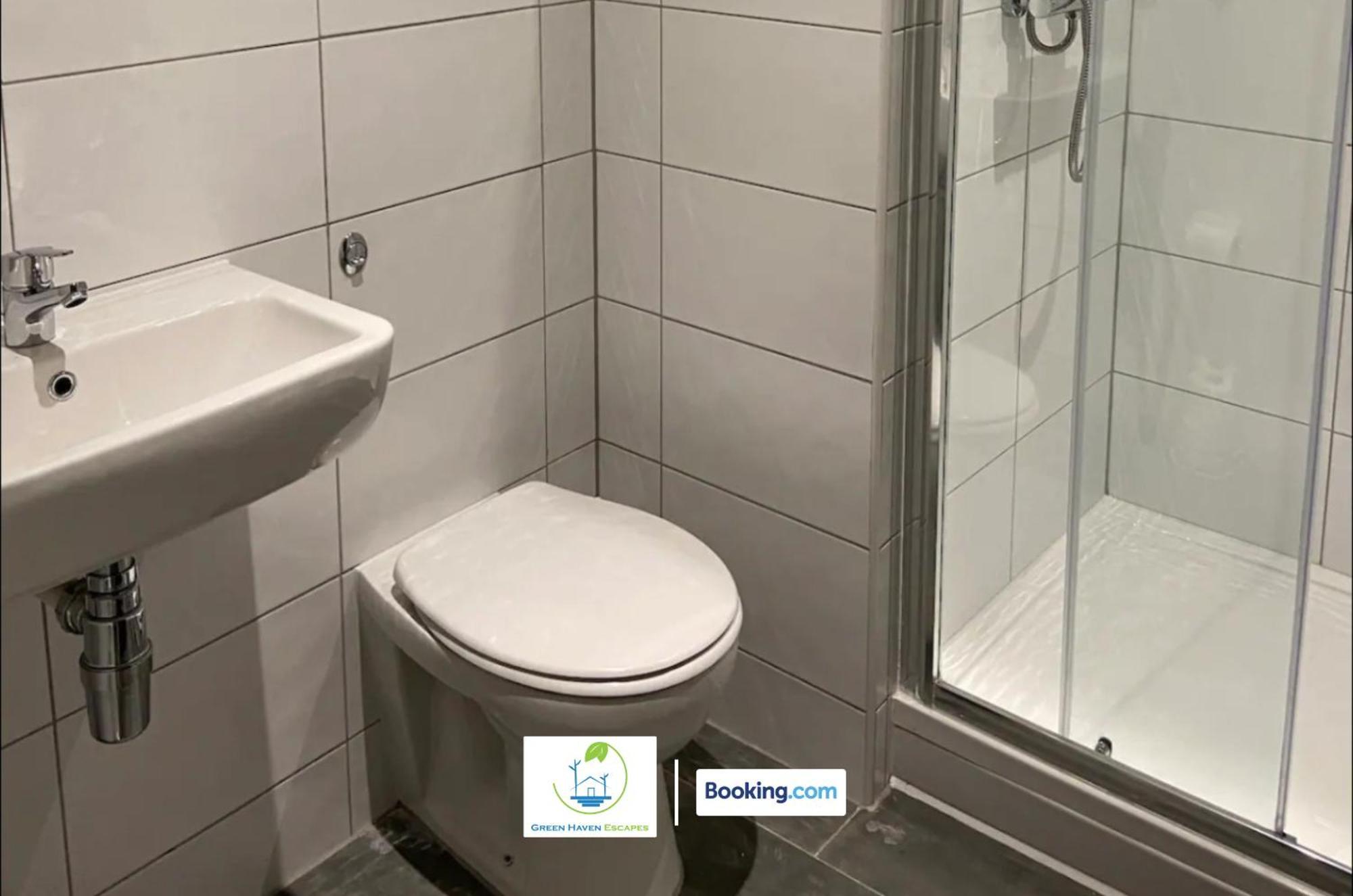 Centrally Located Cosy 2 Bed Duplex City Apartment By Green Haven Escapes In Bradford ブラッドフォード エクステリア 写真