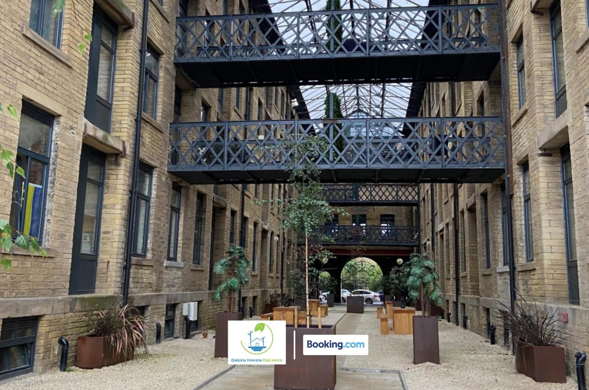 Centrally Located Cosy 2 Bed Duplex City Apartment By Green Haven Escapes In Bradford ブラッドフォード エクステリア 写真